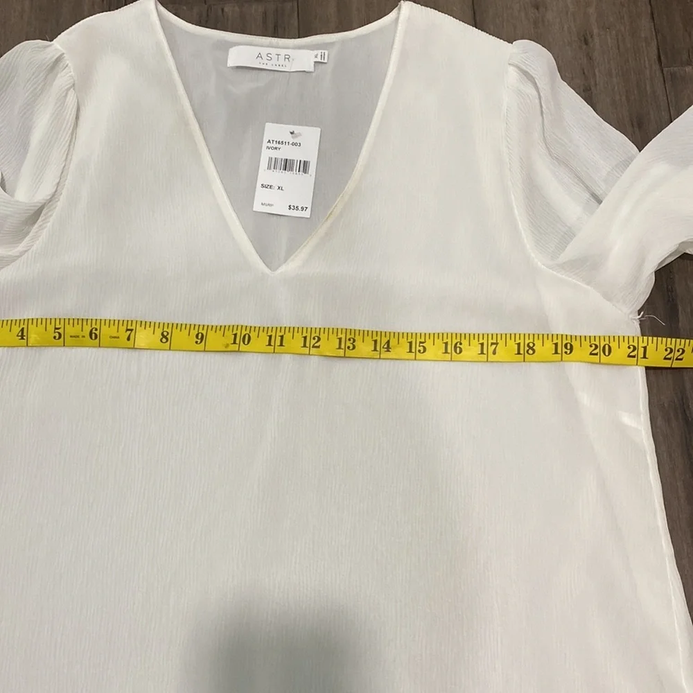 Astr label white